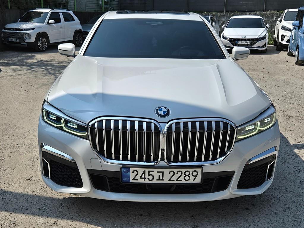 BMW 7 Series 740Li xDrive Sport