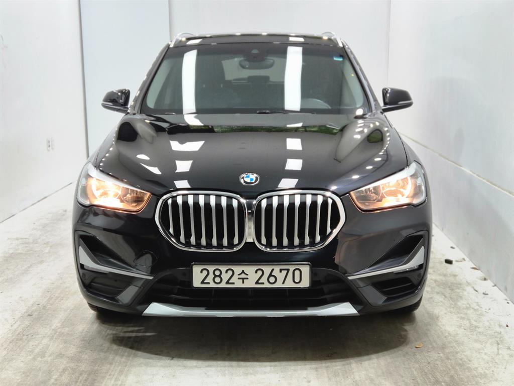 BMW X1 20i xDrive Line Special