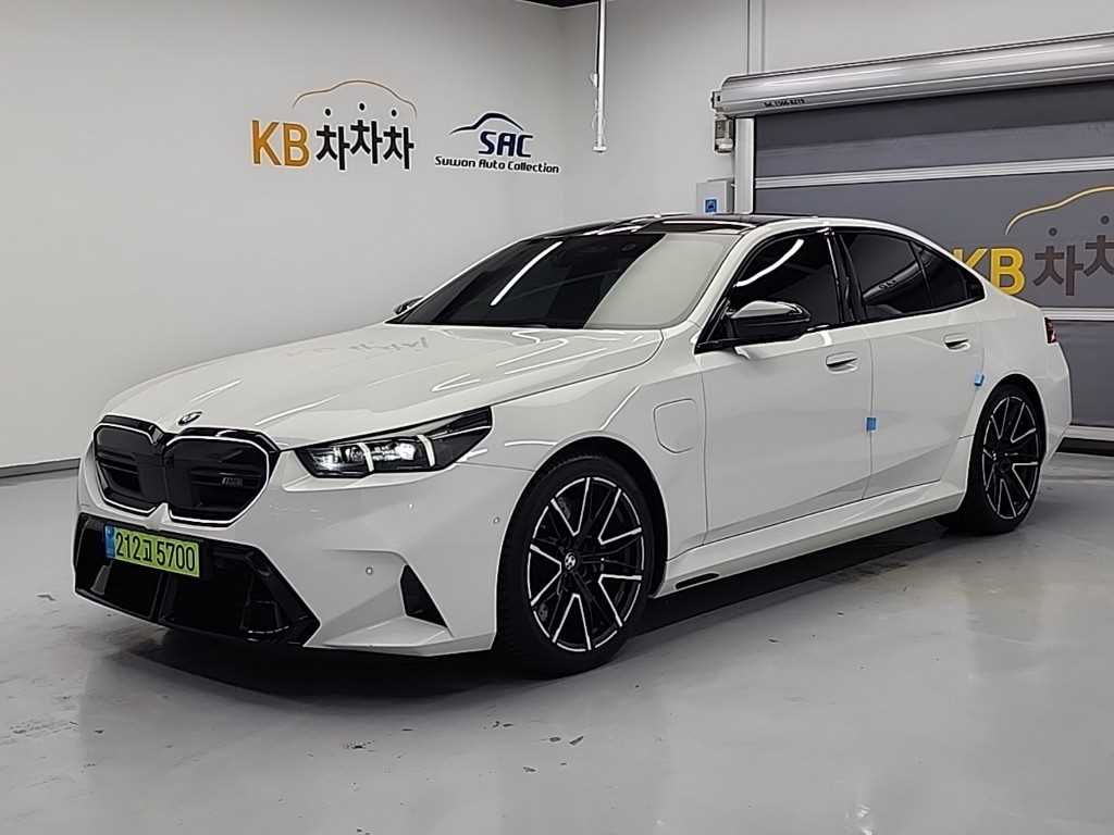 BMW M5 PHEV