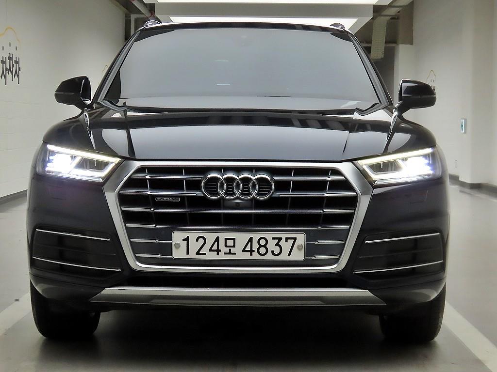 아우디 Q5 45 TFSI Quattro Premium