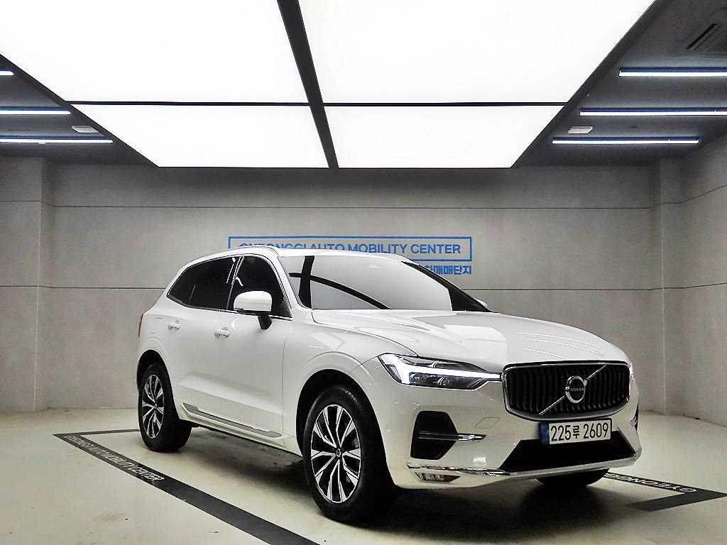 Volvo XC60 B5 AWD Ulteura Bright
