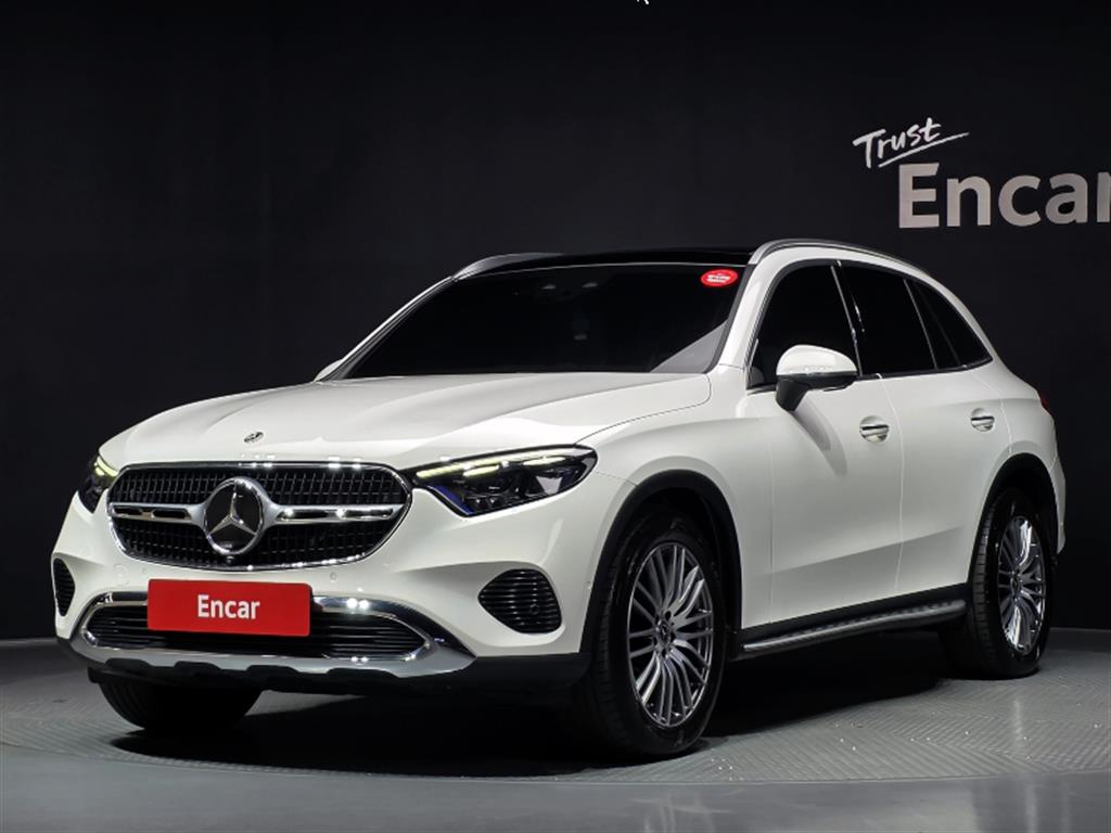 벤츠 GLC 220d 4Maetik