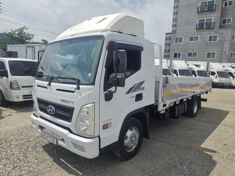 Hyundai Mighty 3.5t Super Cab Long Body