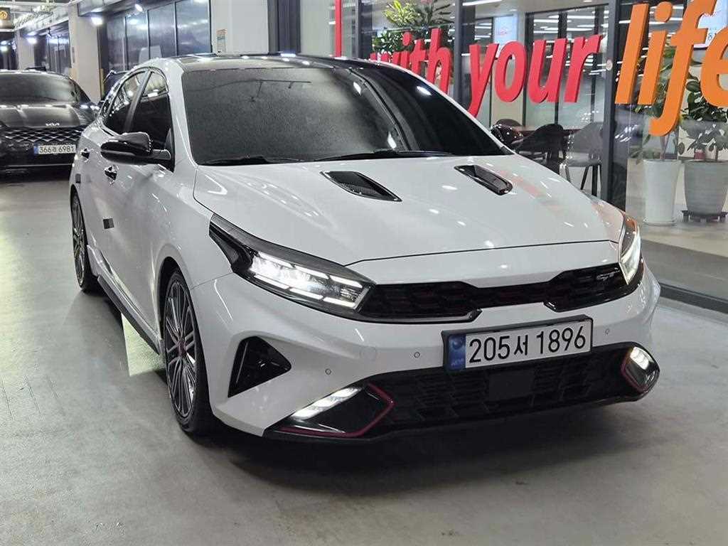 기아 K3 1.6 GT 5 door Signature