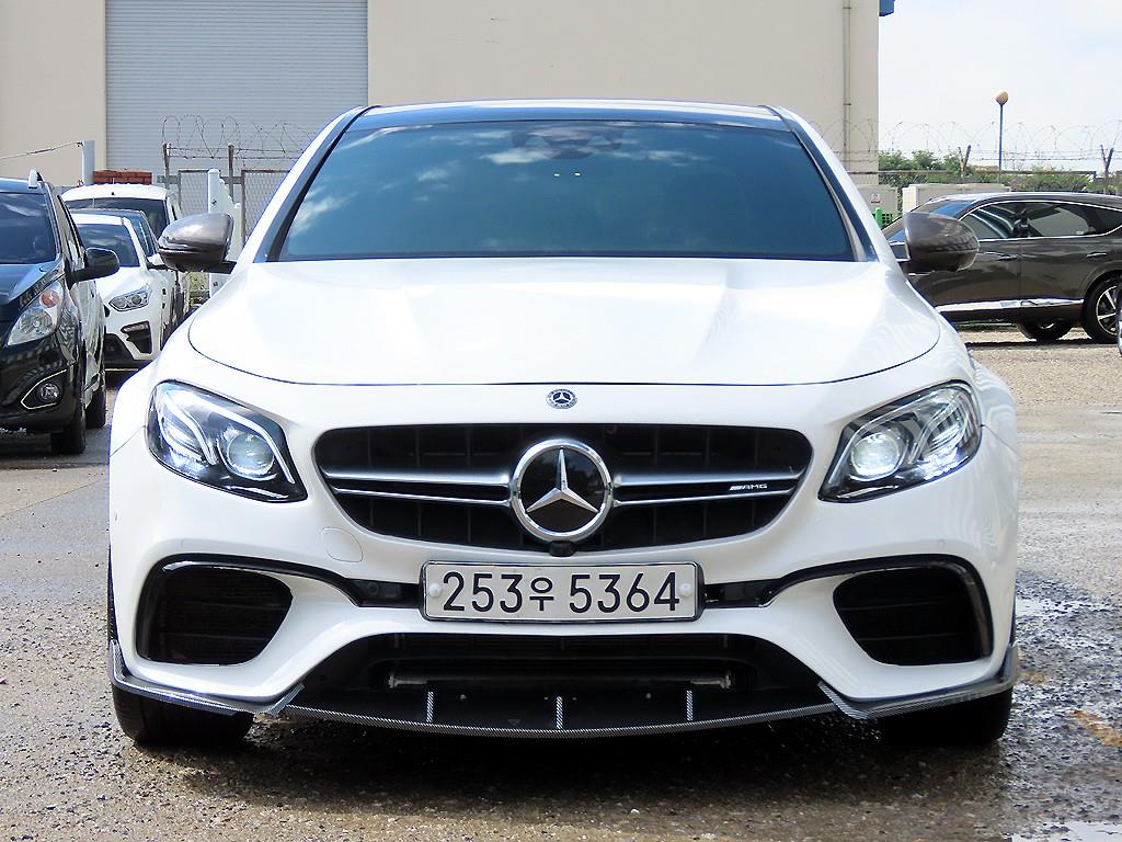 벤츠 E클래스 E63 AMG 4Maetik+