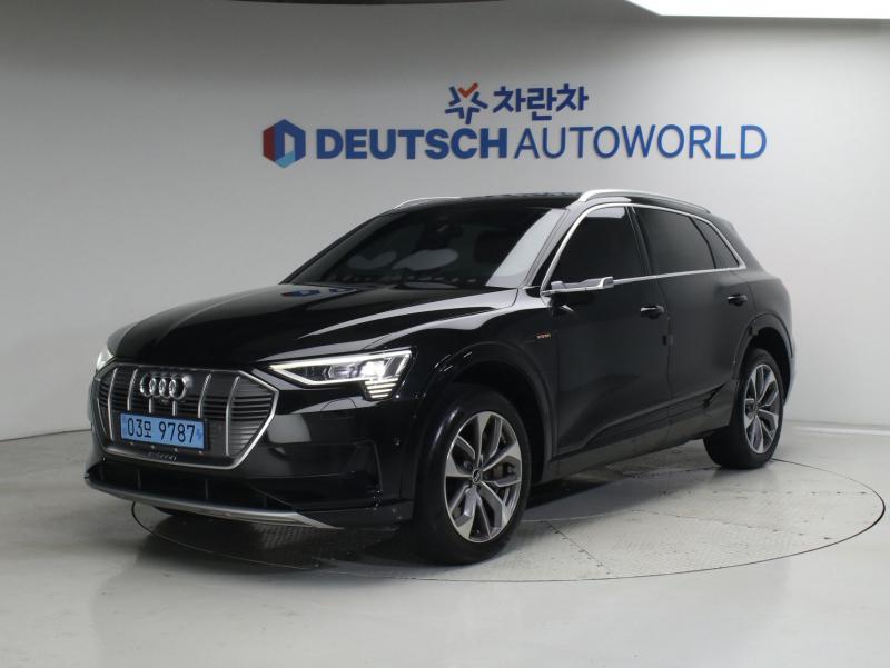 아우디 e-tron 55 Quattro