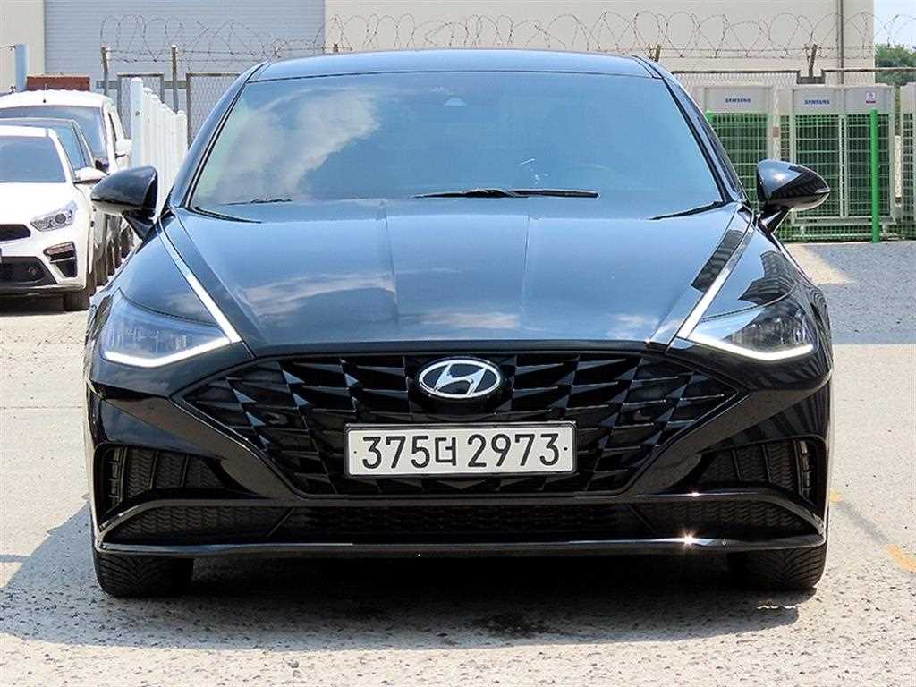 Hyundai Sonata G2.0 Premium Plus