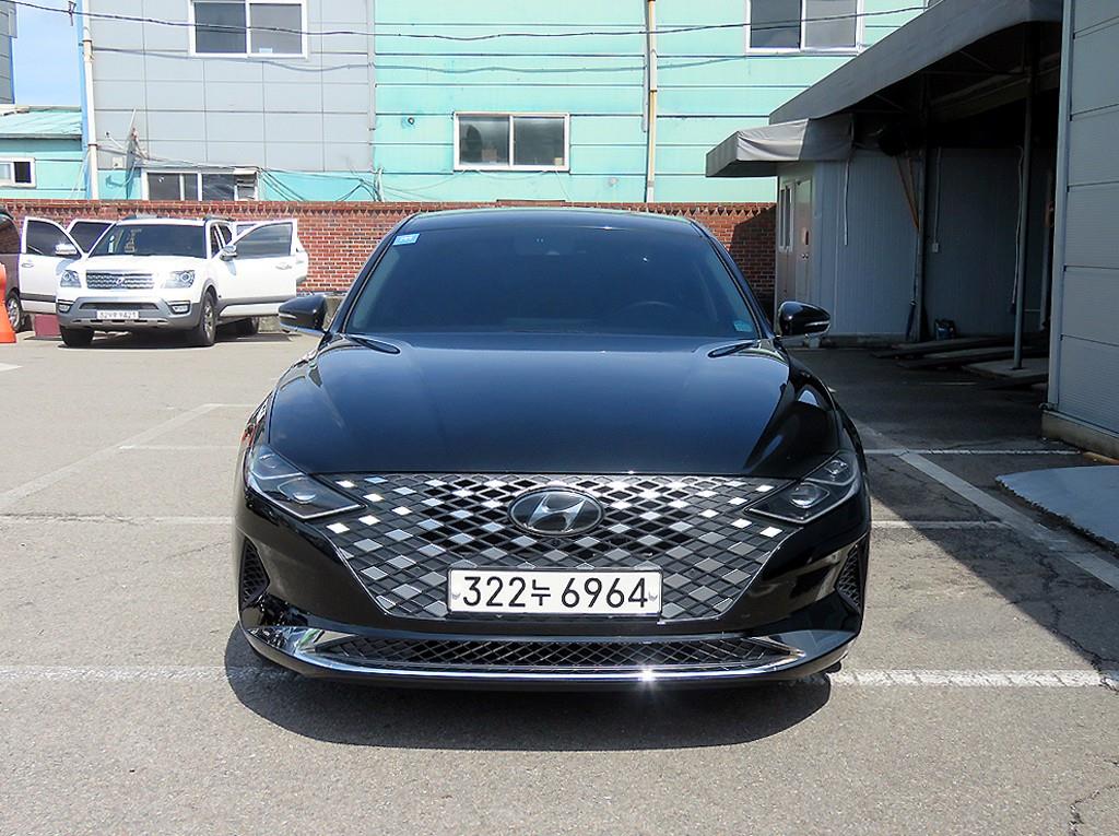 Hyundai Grandeur 2.5 Le Blanc