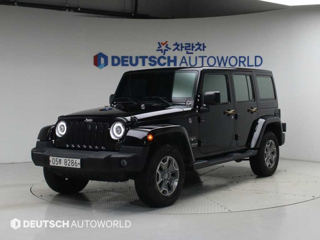 지프 랭글러 3.6 Sahara 4 door