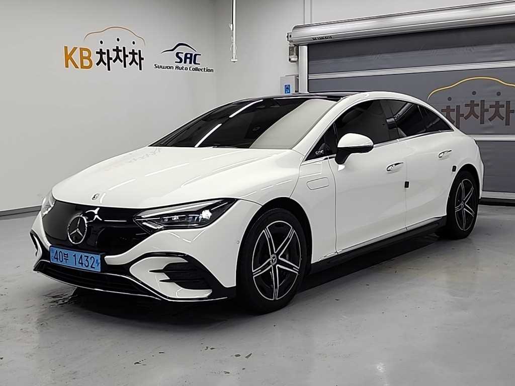 Mercedes-Benz EQE 350+