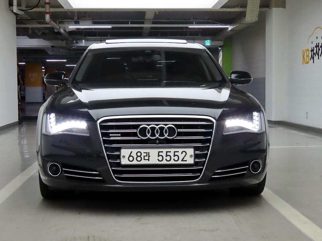 아우디 A8 4.2 TDI Quattro LWB 4Siteu