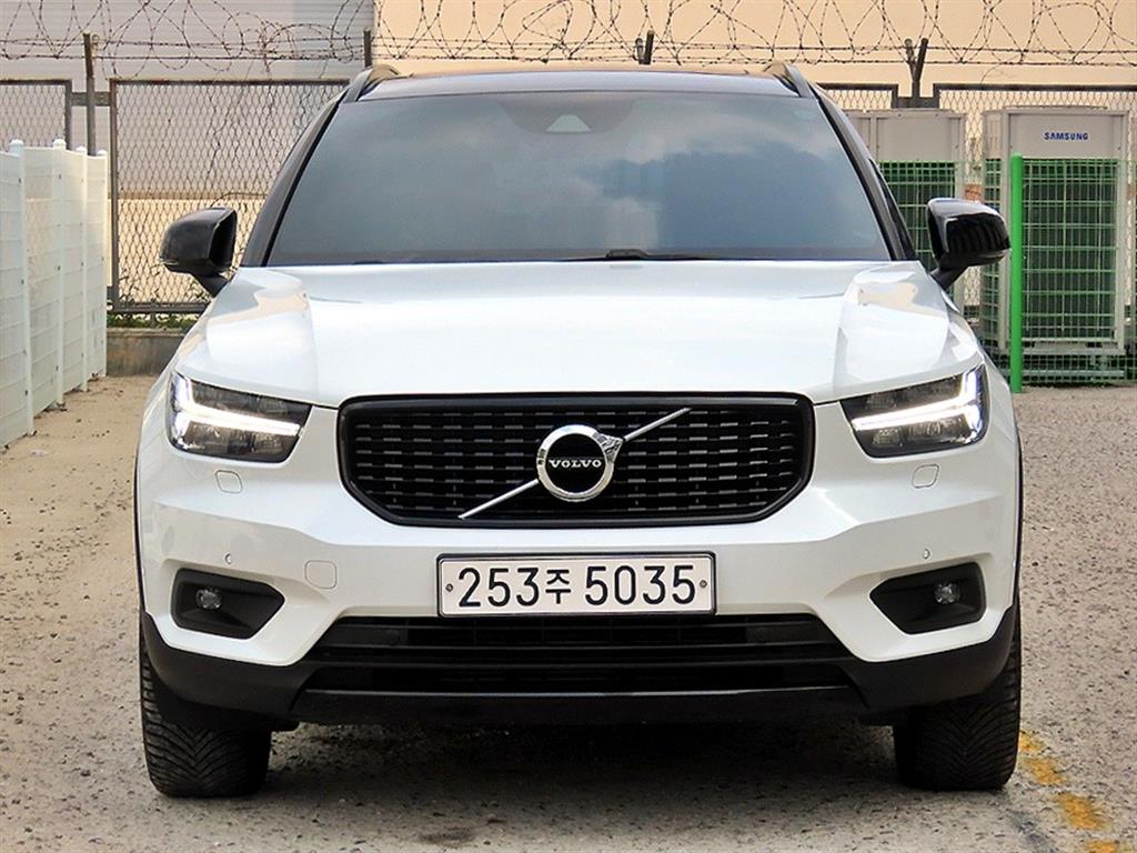 Volvo XC40 2.0 T4 AWD R Dijain