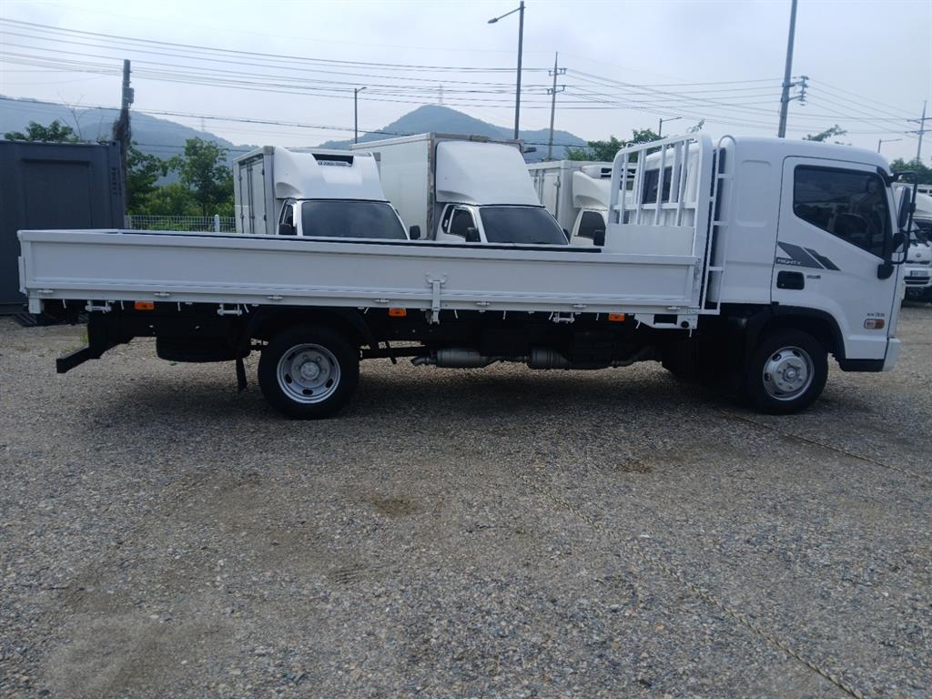 Hyundai Mighty 3.5t Super Cab Long Body