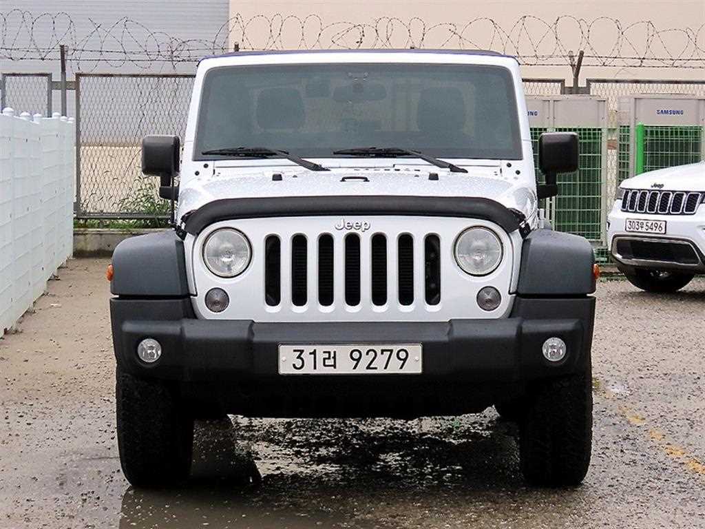 Jeep Wrangler 3.6 Sport 2 door