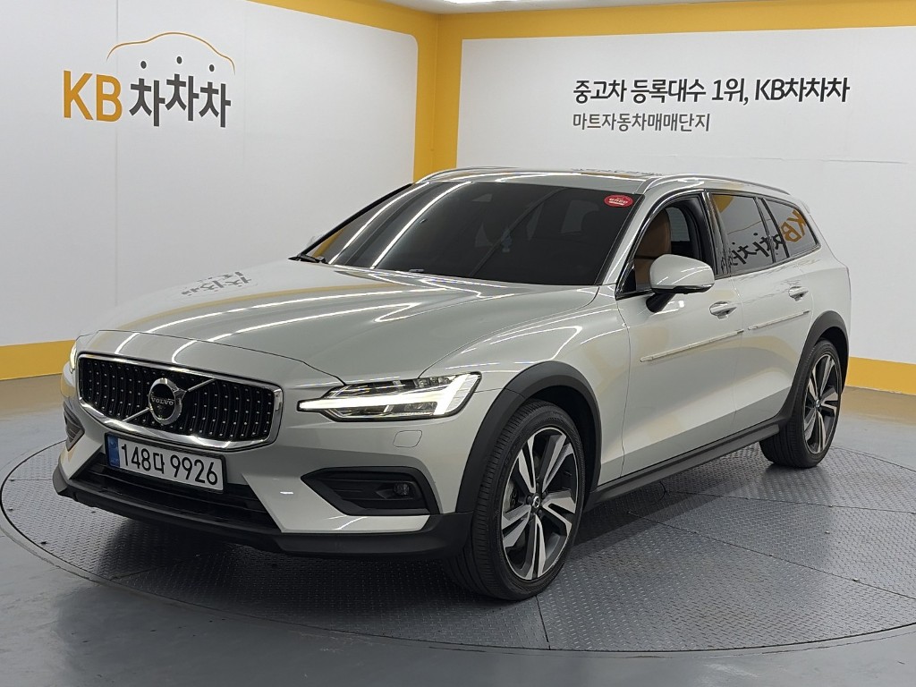 Volvo V60 Keuroseukeonteuri 2.0 T5 AWD Pro