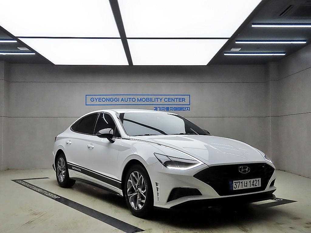 Hyundai Sonata G2.0 Premium Plus