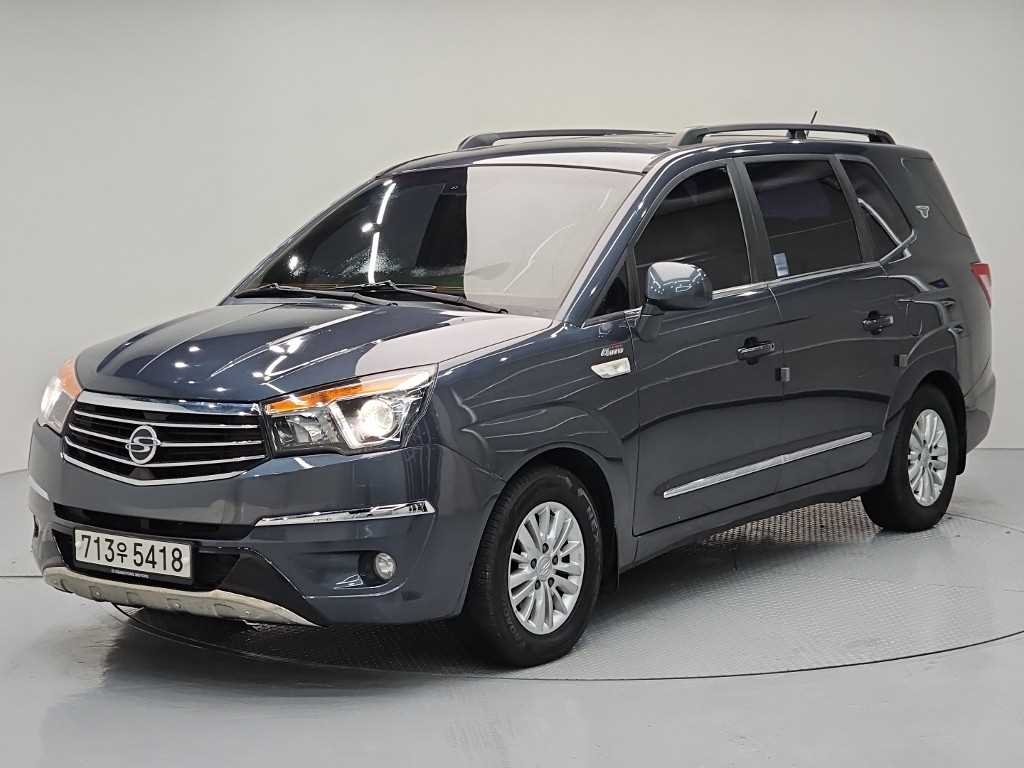 KG모빌리티(쌍용) Korando Turismo 2.2 4WD 11 seats TX Plus