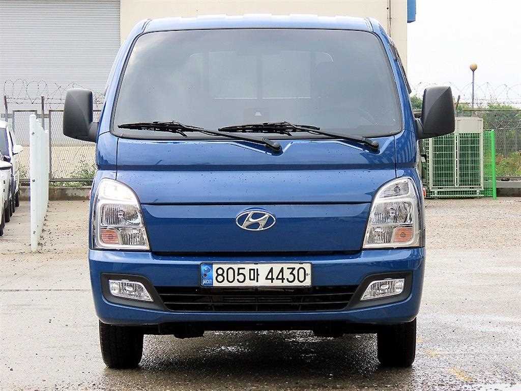 Hyundai Porter II VGT Super Cab Long Body Smart