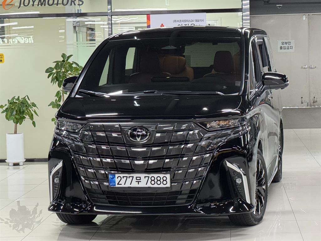 Toyota Alphard 2.5 HEV AWD