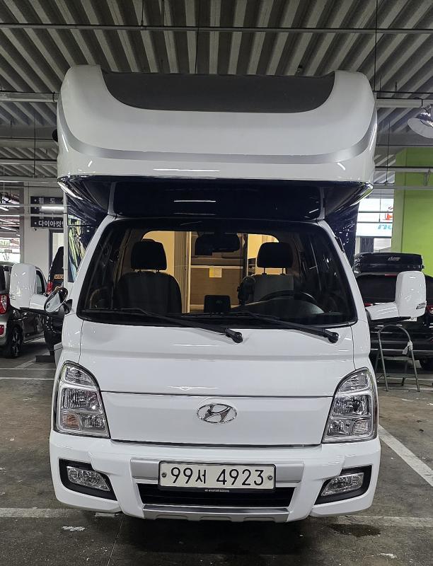 Hyundai Porter II Kaempingka Deluxe