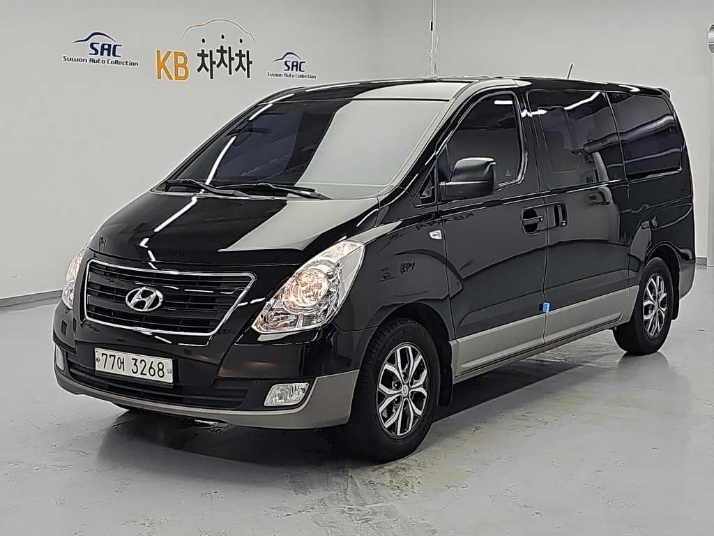 Hyundai Grand Starex 11 seats Modern Special