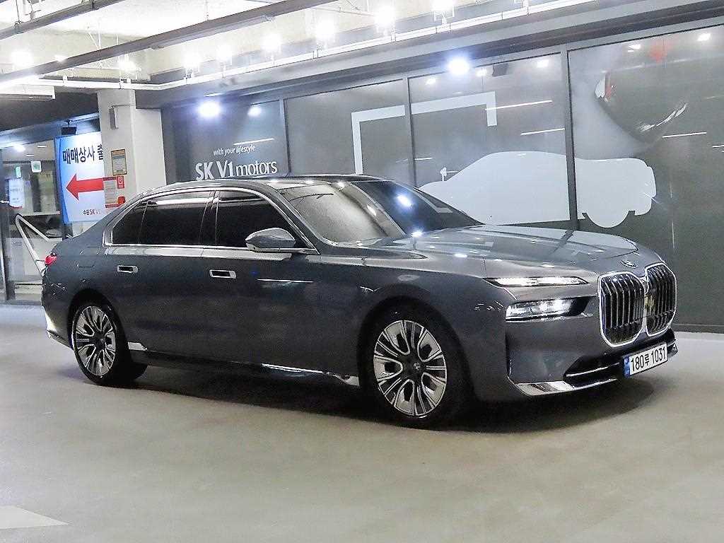 BMW 7 Series 740i sDrive DPE