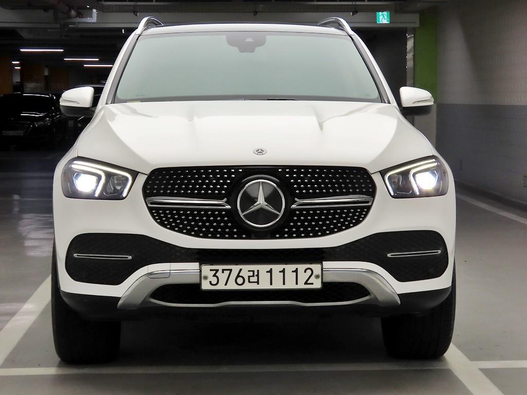 Mercedes-Benz GLE 300d 4Maetik