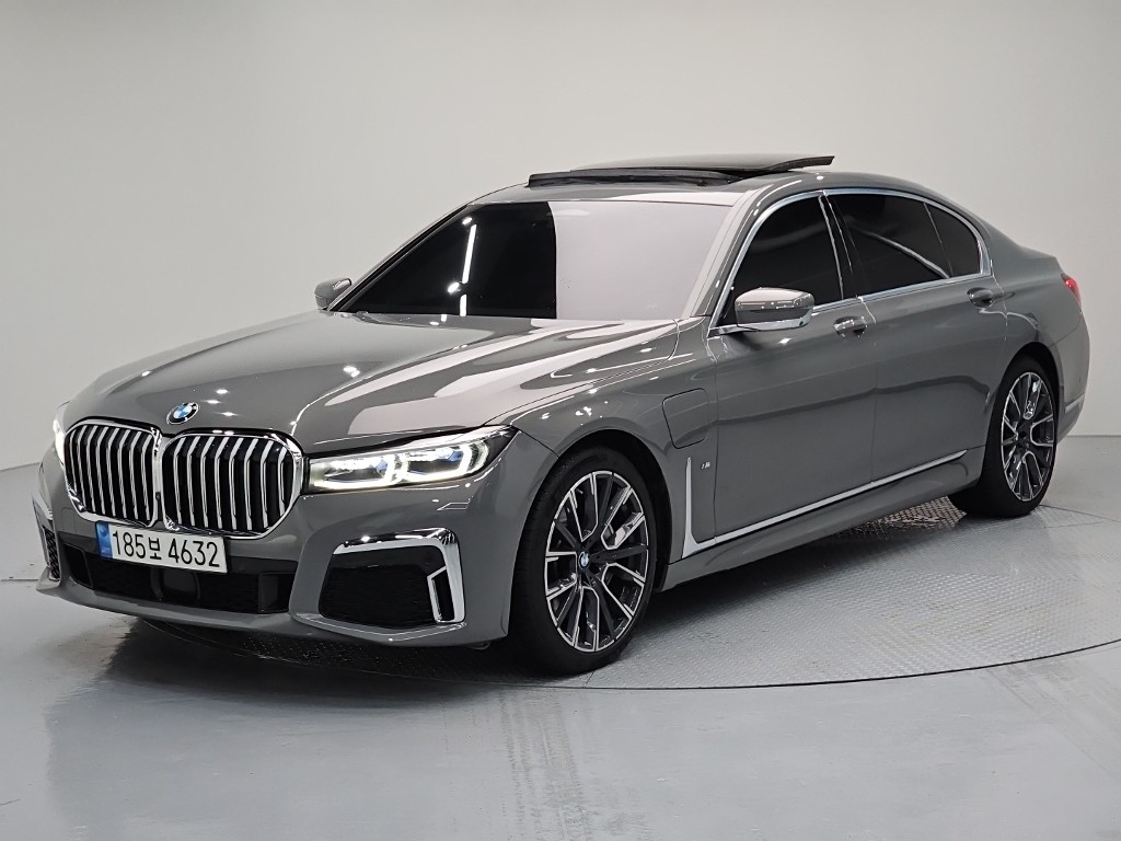 BMW 7 Series 745Le sDrive M Sport