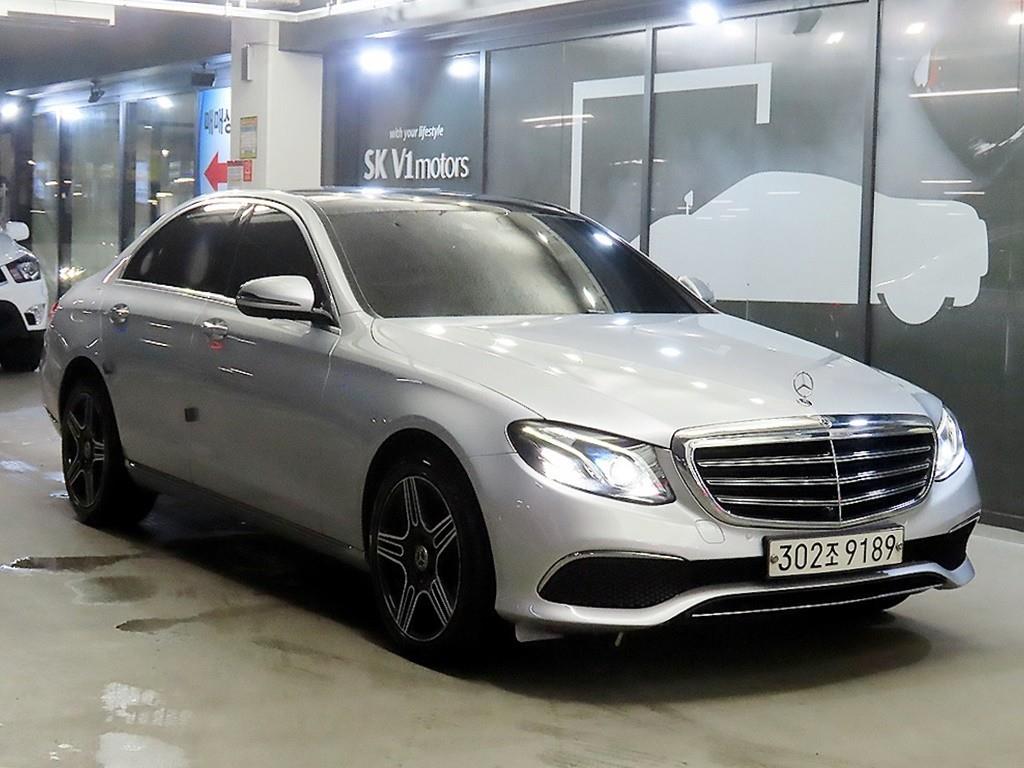 Mercedes-Benz E-Class E300 4Maetik Exclusive