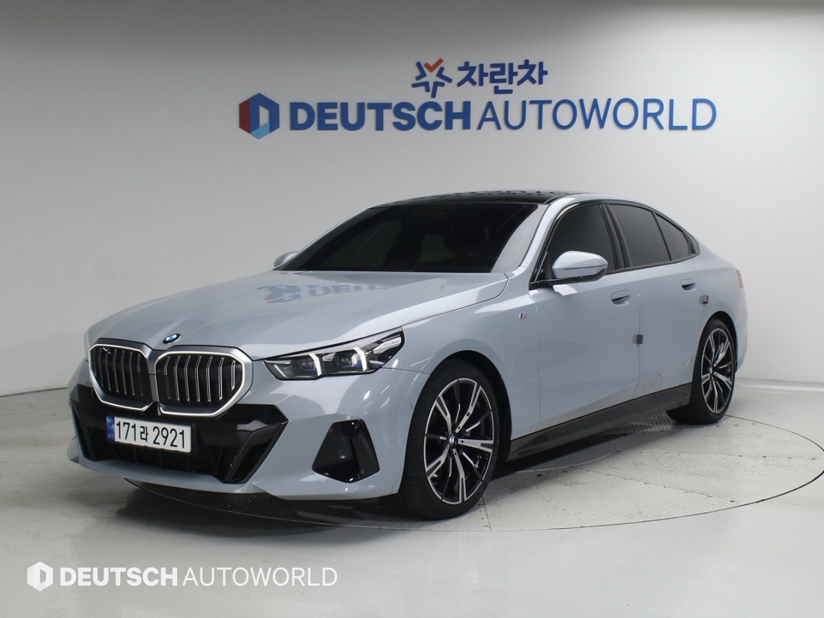 BMW 5시리즈 530i xDrive M Sport