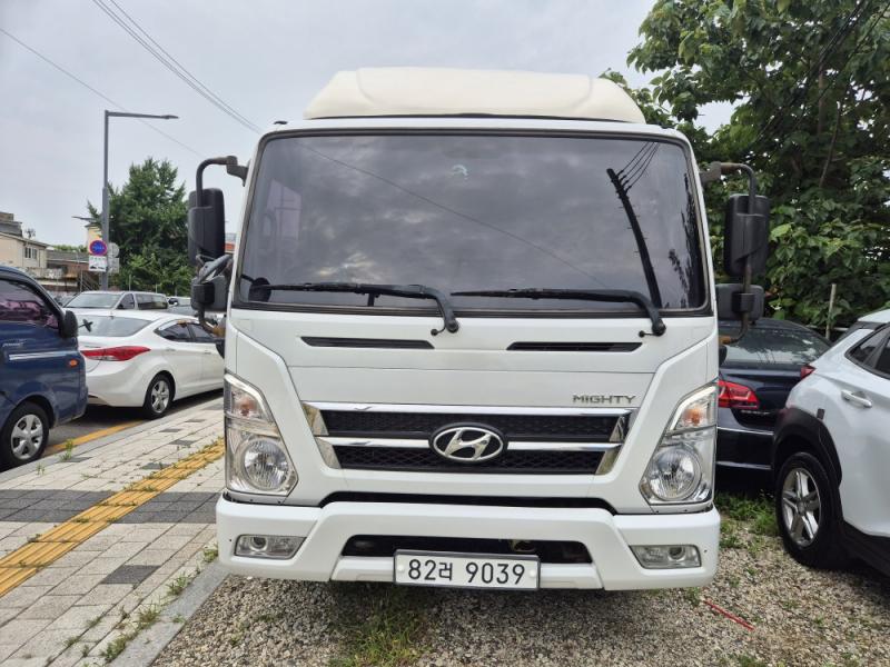 Hyundai Mighty 2.5t Super Cab Long Body