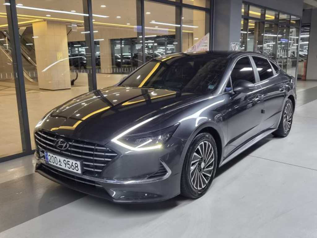 Hyundai Sonata Hybrid 2.0 HEV Premium Plus