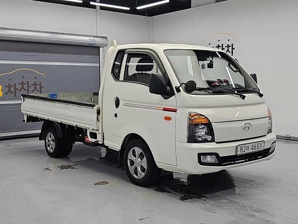 Hyundai Porter II CRDi Super Cab Long Body Smart