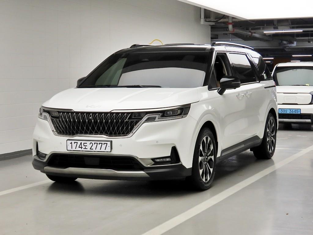 Kia Carnival 9 seats Signature