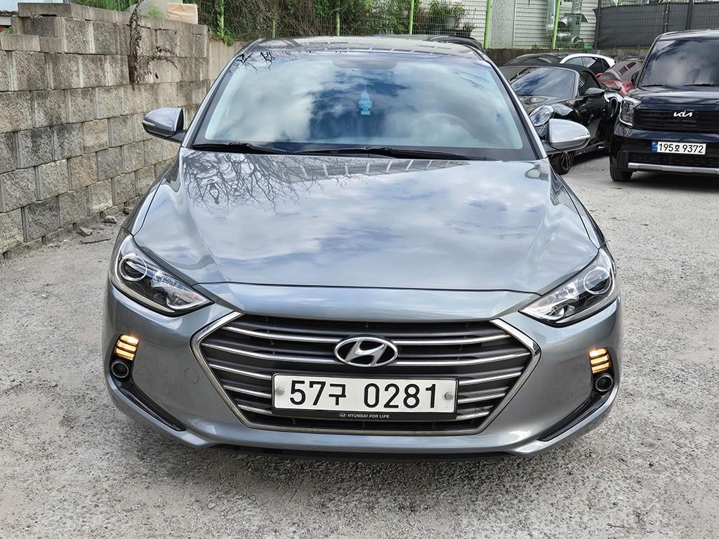 Hyundai Avante 1.6 GDi Modern