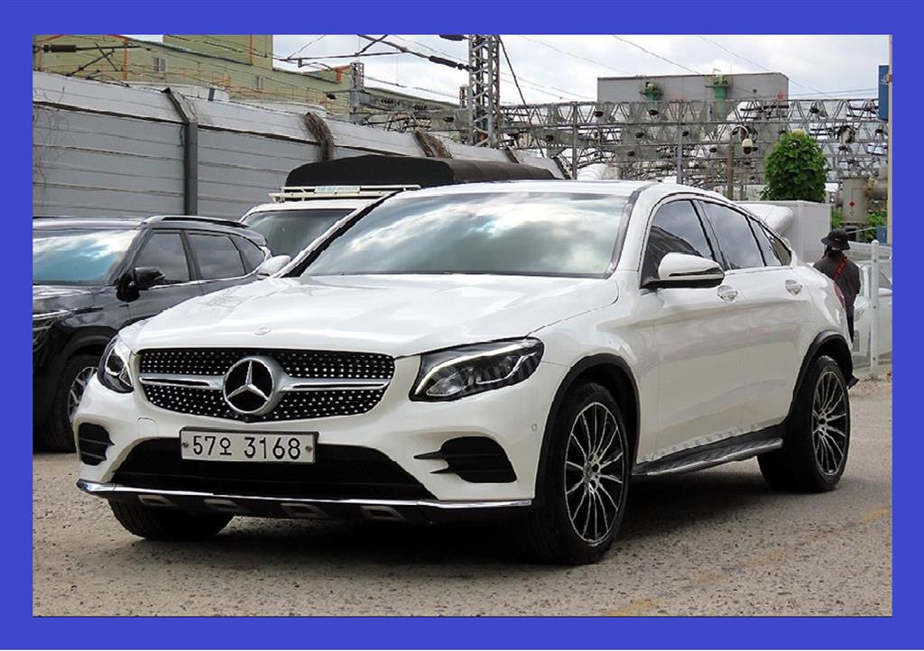 벤츠 GLC 220d 4Maetik Coupe Premium