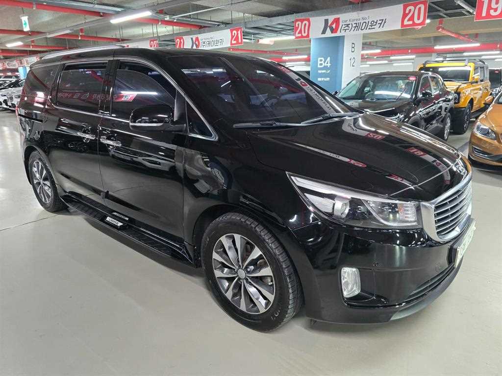 Kia Carnival 11 seats Prestige