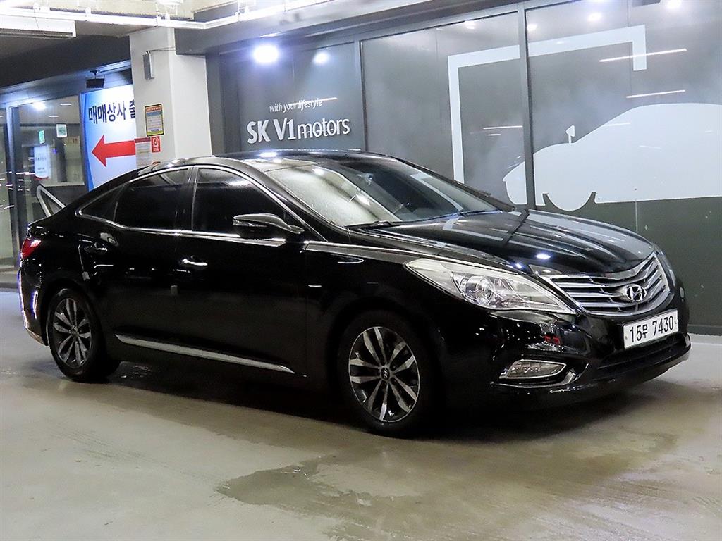 Hyundai Grandeur HG 240 Luxury