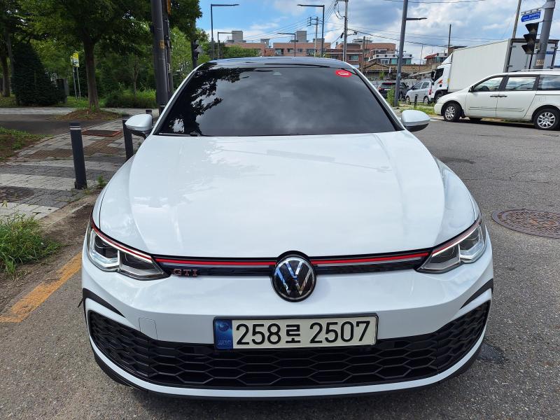 Volkswagen Golf 2.0 GTI