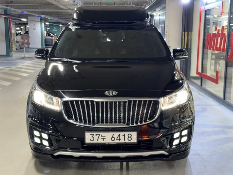 Kia Carnival Hairimujin 9 seats Noblesse