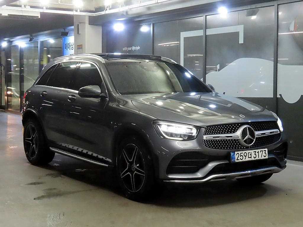 벤츠 GLC 300 4Maetik Premium