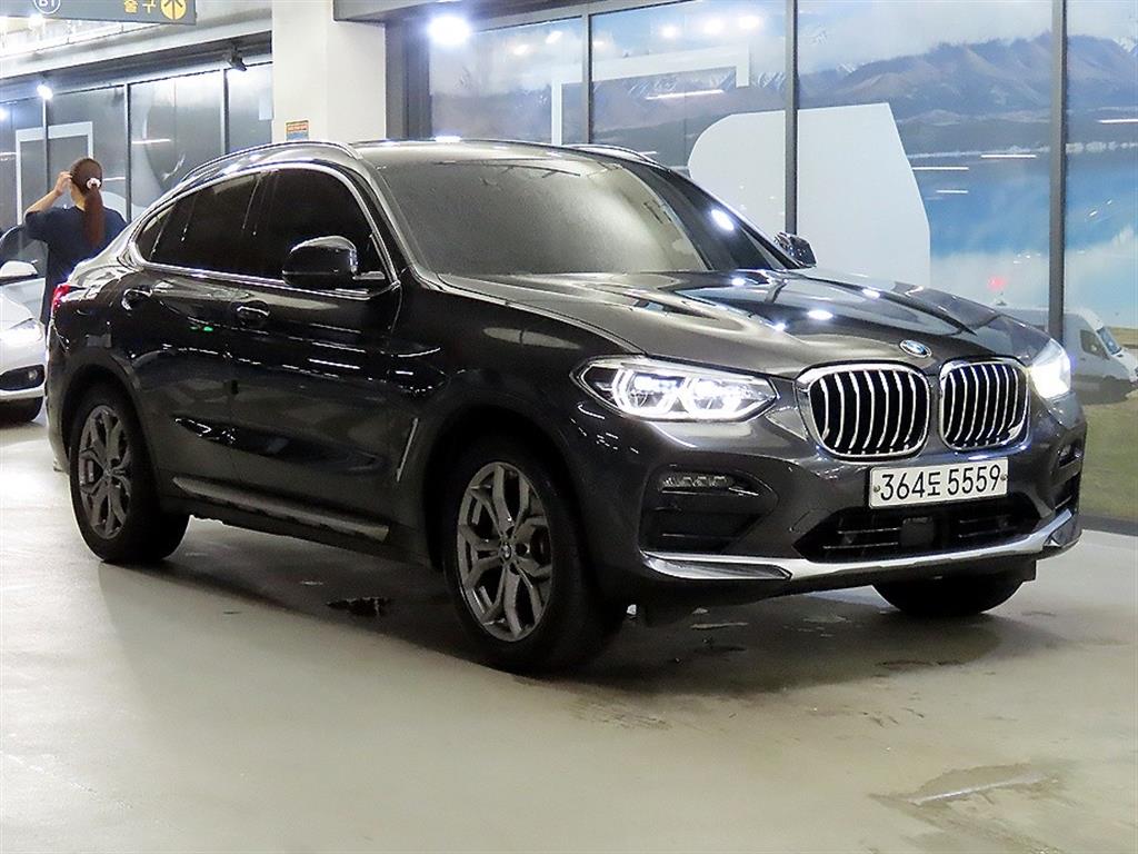 BMW X4 20i xDrive Line