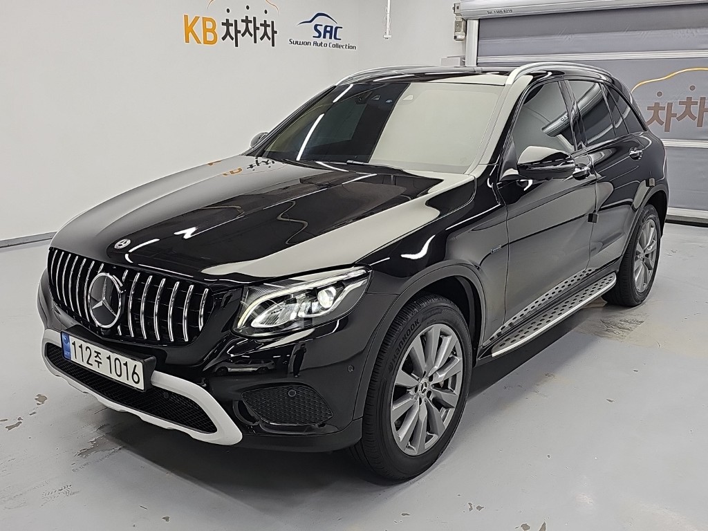 벤츠 GLC 350e 4Maetik Premium