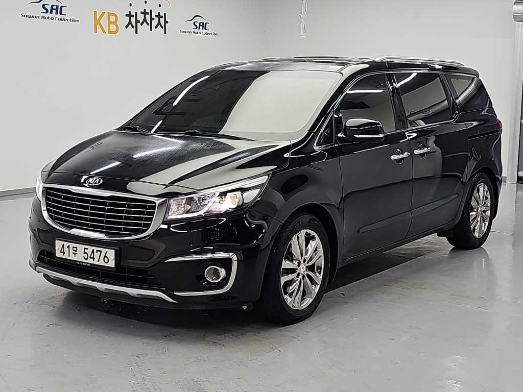 Kia Carnival 9 seats Noblesse