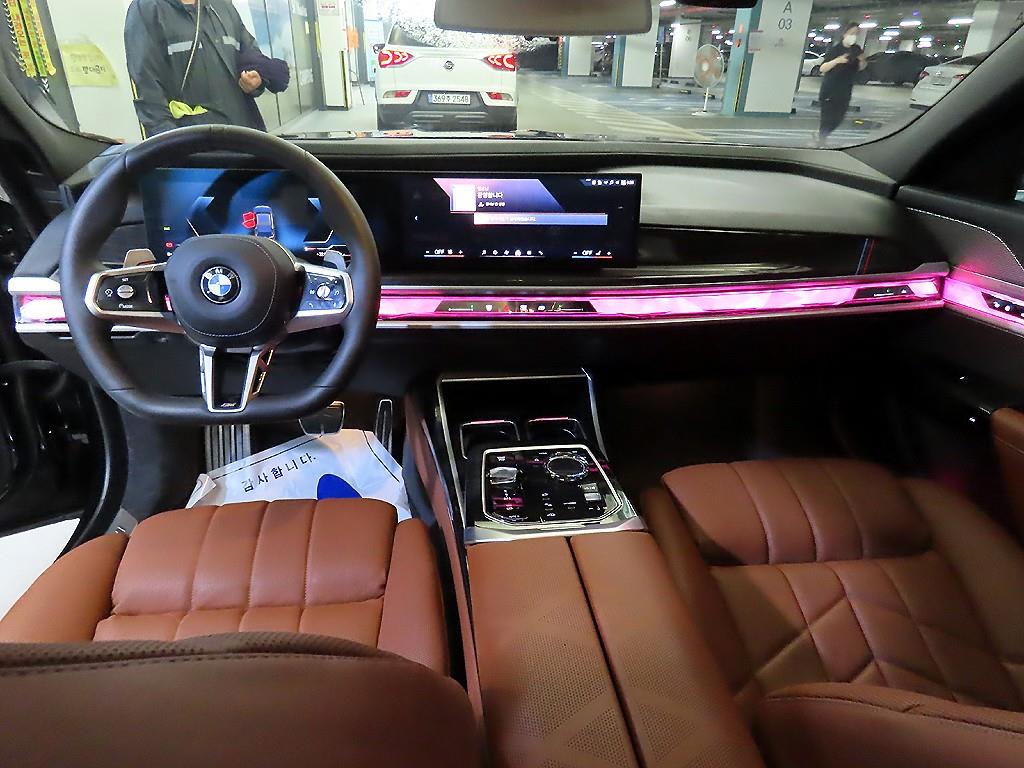BMW 7 Series 740i xDrive M Sport