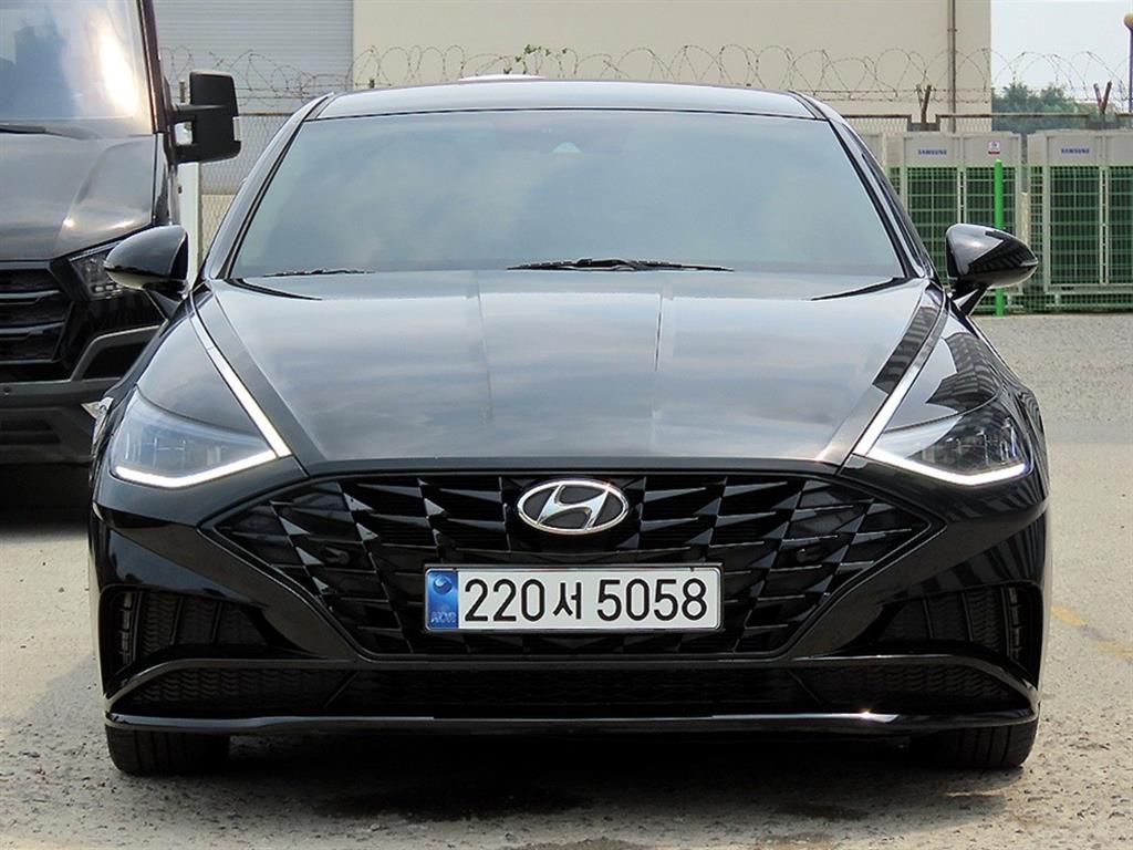 Hyundai Sonata G2.0 Premium Plus