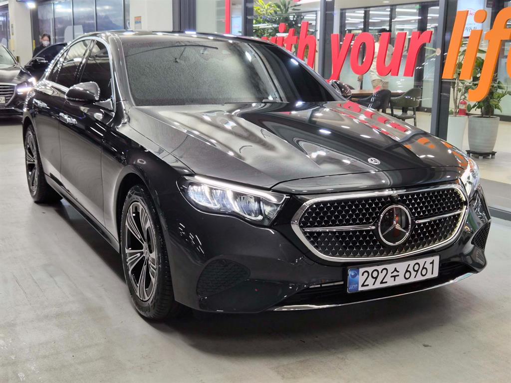 Mercedes-Benz E-Class E200 Avantgarde