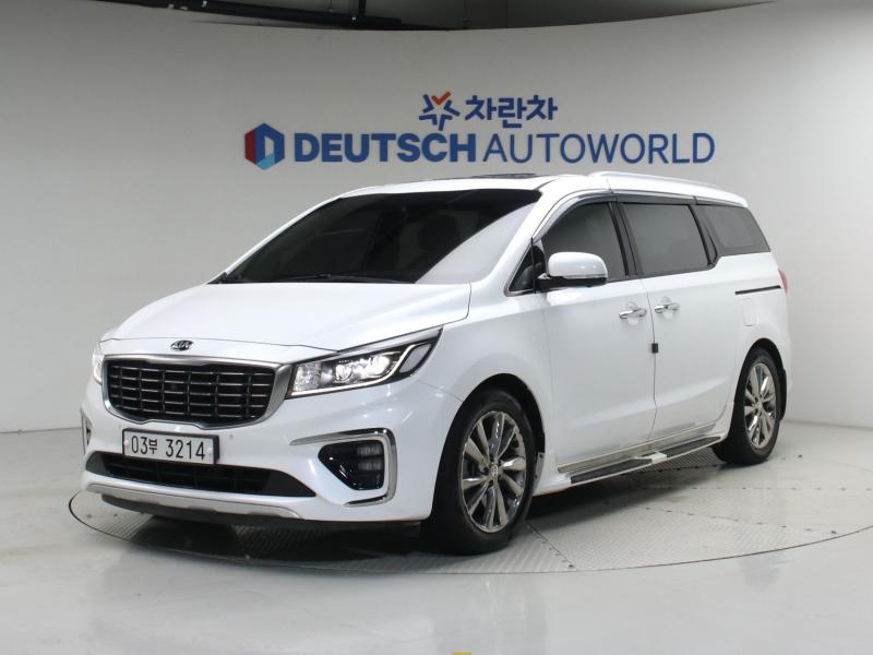Kia Carnival 9 seats Noblesse