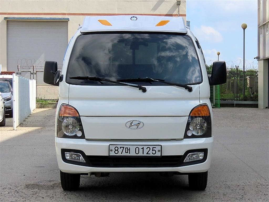 Hyundai Porter II CRDi Super Cab Long Body Smart