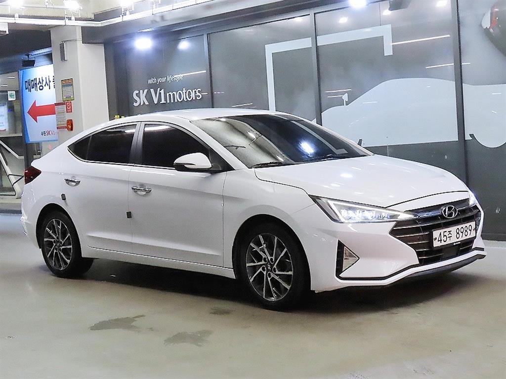 Hyundai Avante 1.6 Premium